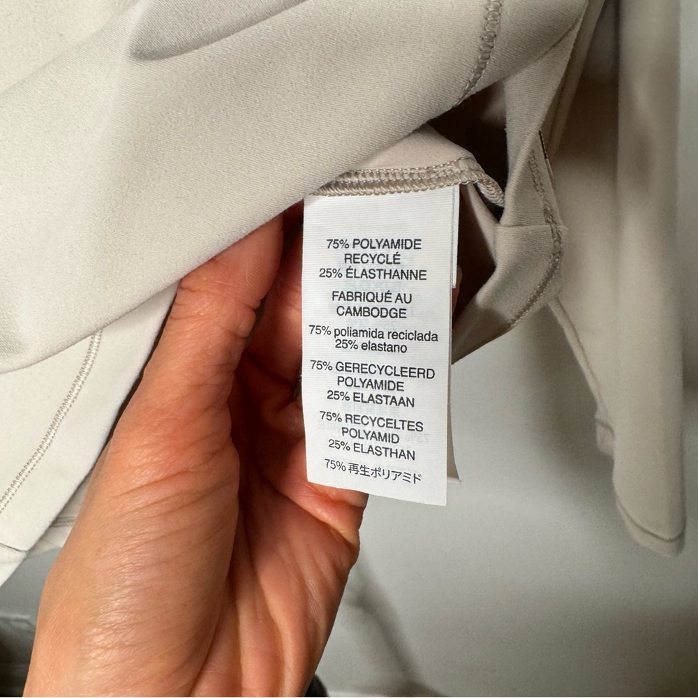 NWT Vuori AllTheFeels™ Long Sleeve Mock Neck Top • Cream • XS - Picture 9 of 14